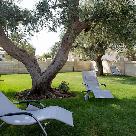 U Ceccenate Bed and Breakfast Montalbano  Eksteriør billede